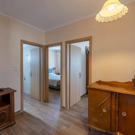 Artemis Traditional House Ferienhaus *